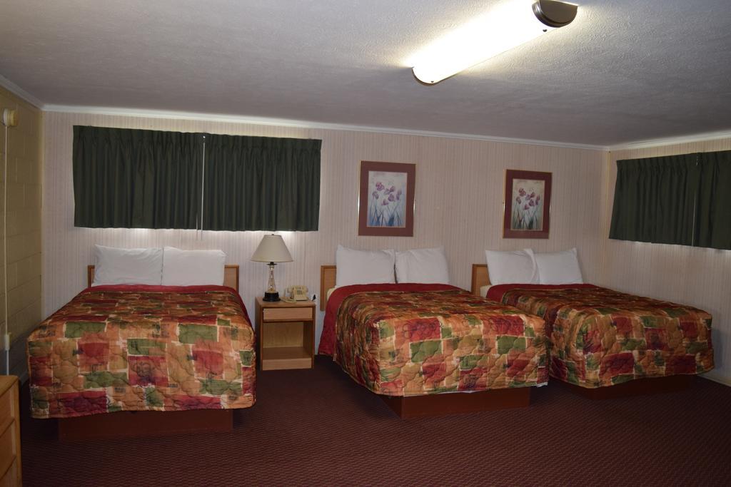 Economy Inn Taylorville Exteriér fotografie